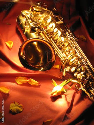 sax on red