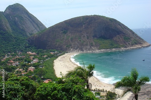 itacoatiara beach