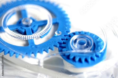 engrenage bleu