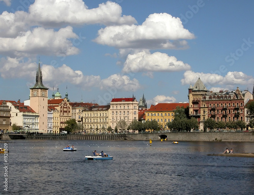 Canvastavla cityscape of prague from moldava