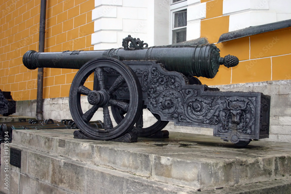 ancient canon in kremlin ancient canon in kremlin