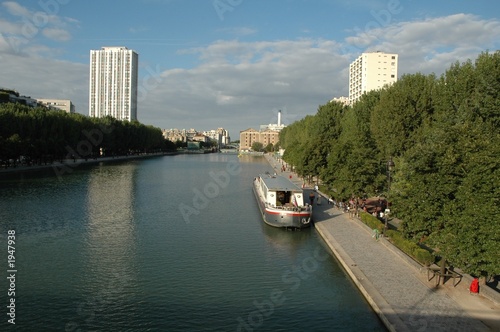 le bassin de la villette photo