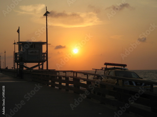 couché de soleil tour de sauveteur