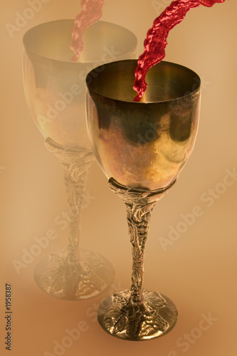 Slika na platnu wine goblet