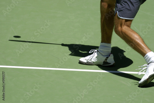 tennis shadows