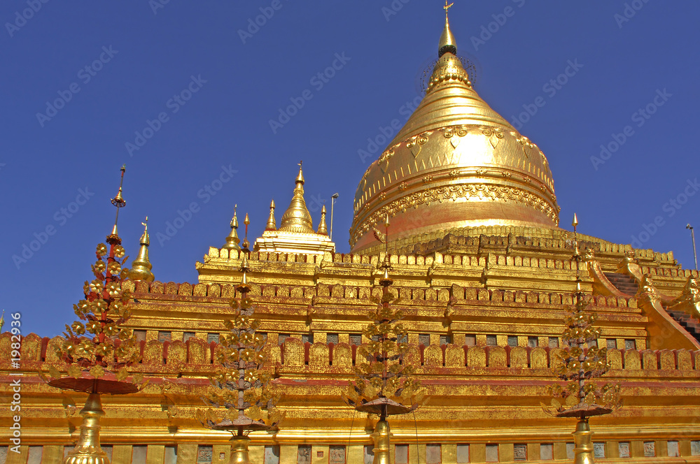 Fototapeta premium myanmar, bagan: shwezigon pagoda