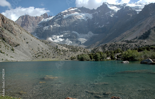 Fototapeta Naklejka Na Ścianę i Meble -   kulikalon wall and transparent water of bibijanat