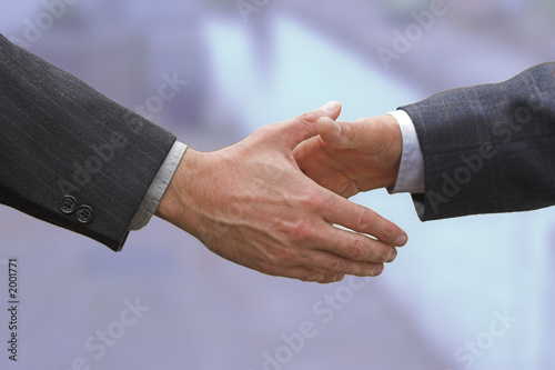 shakehands16