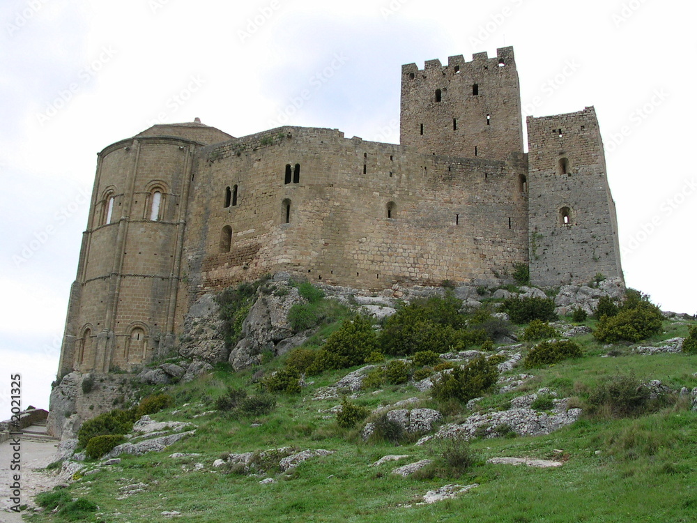 château médiéval de loarre (pyrénées)