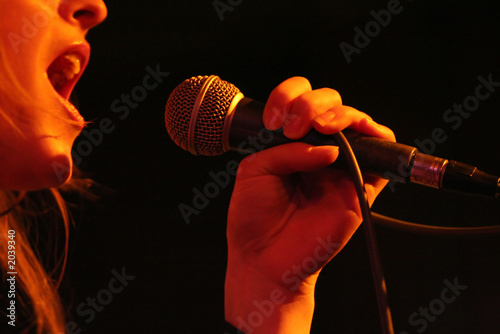 Photography singende frau