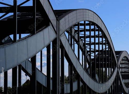 neue elbbrücke