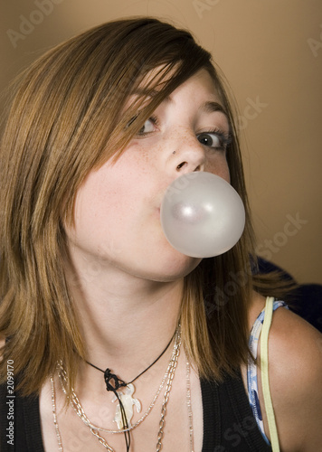 bubble gum girl