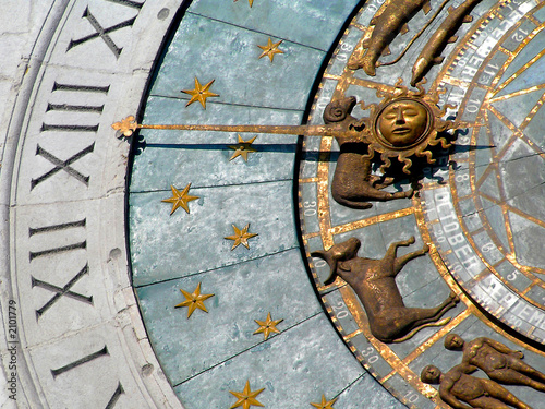 orologio zodiacale photo