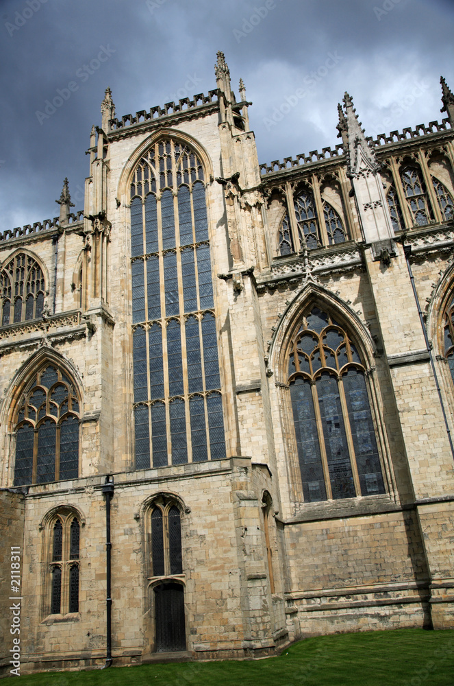 vertical view of york minster