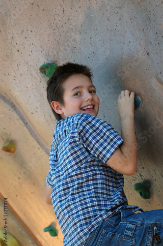 kid rock climbimg photo