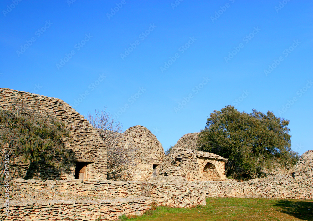 bergerie et habitation en pierres