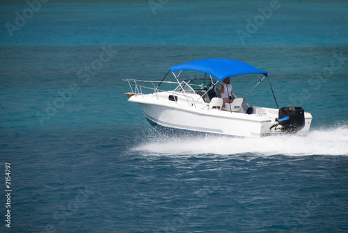 white speedboat