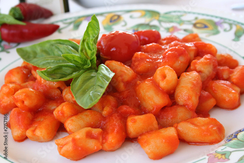 pasta gnocchi spaghetti sugo