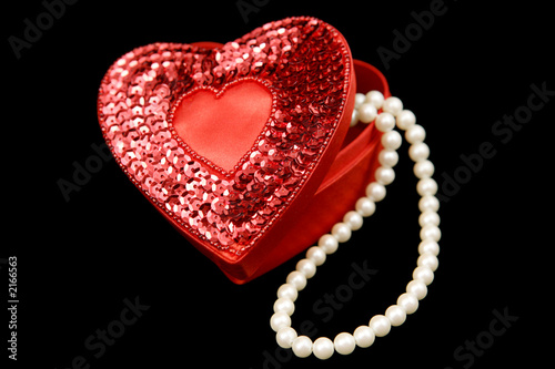 satin heart & pearls