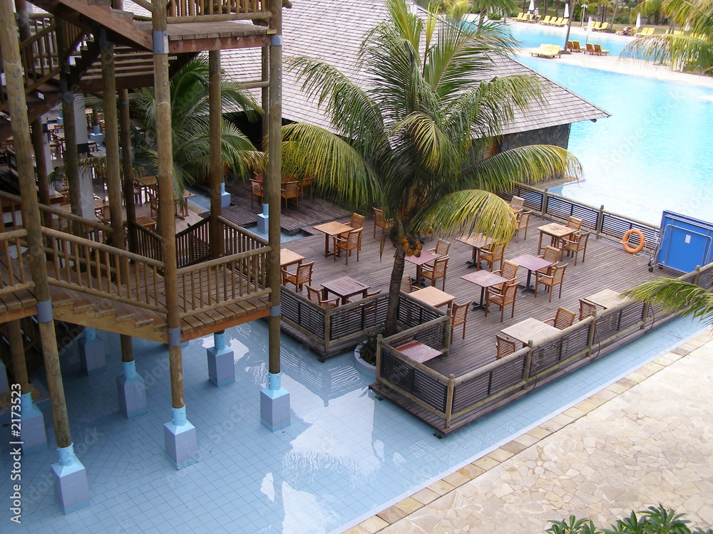 Fototapeta premium hotel avec piscine