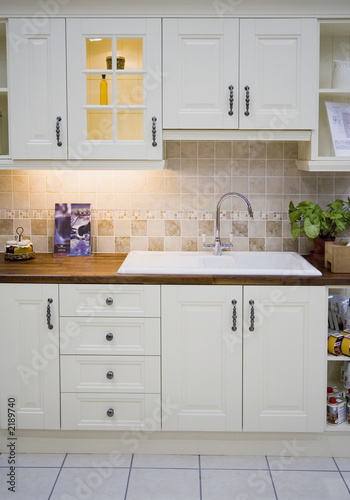 modern white kitchen © Nicky Rhodes