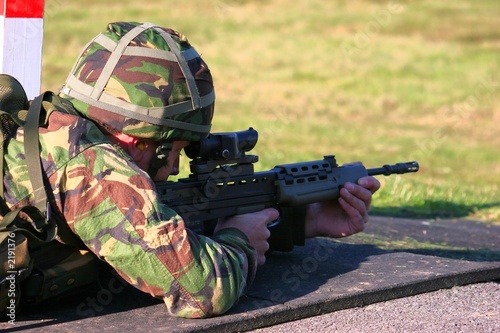 sa80 firing photo