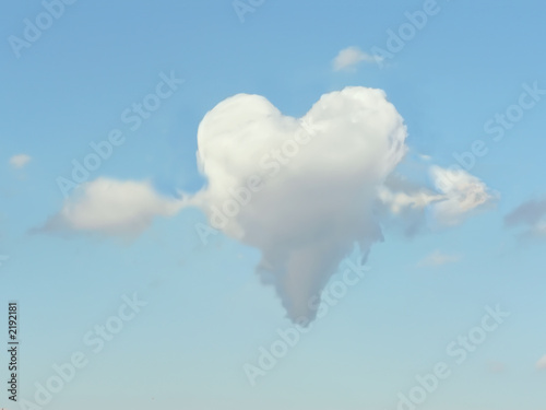 heart - cloud symbol
