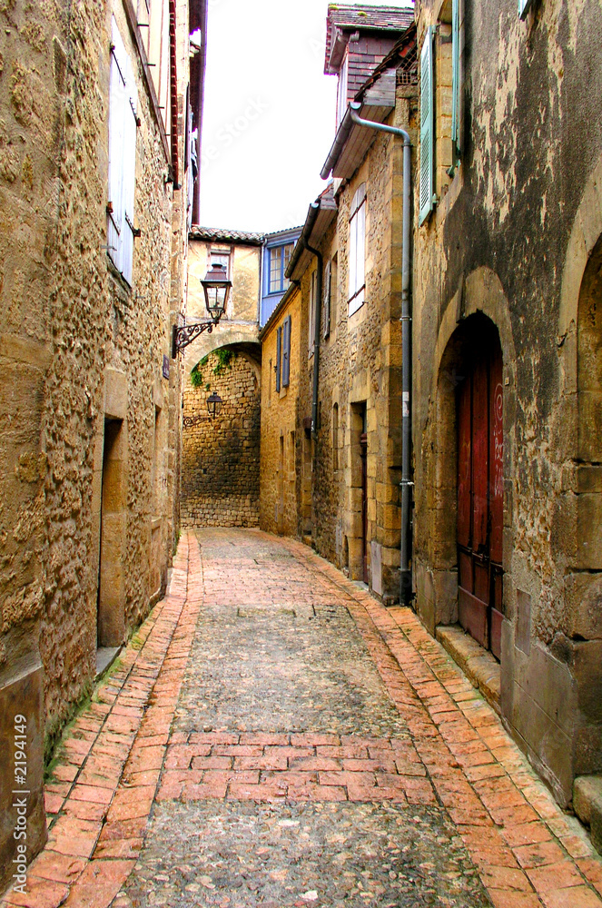 ancienne rue d'un village