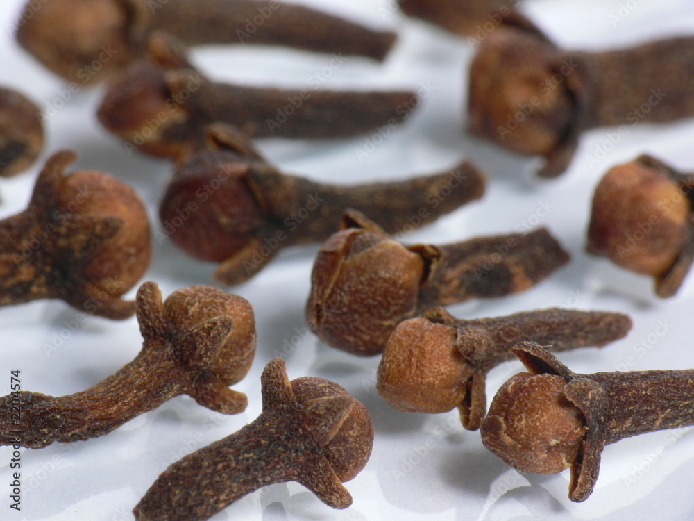 cloves cloves