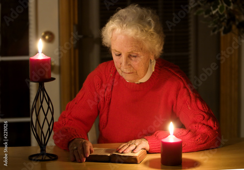elderly woman reading