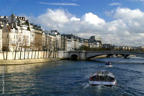 Canvas Print quai de seine et bateau mouche paris