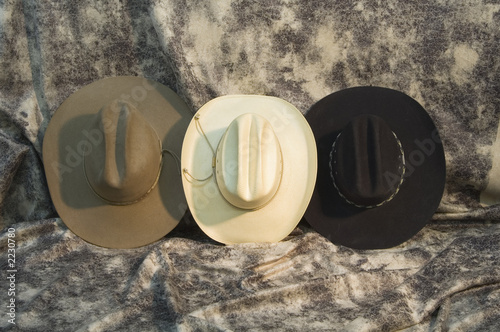 three hats 2