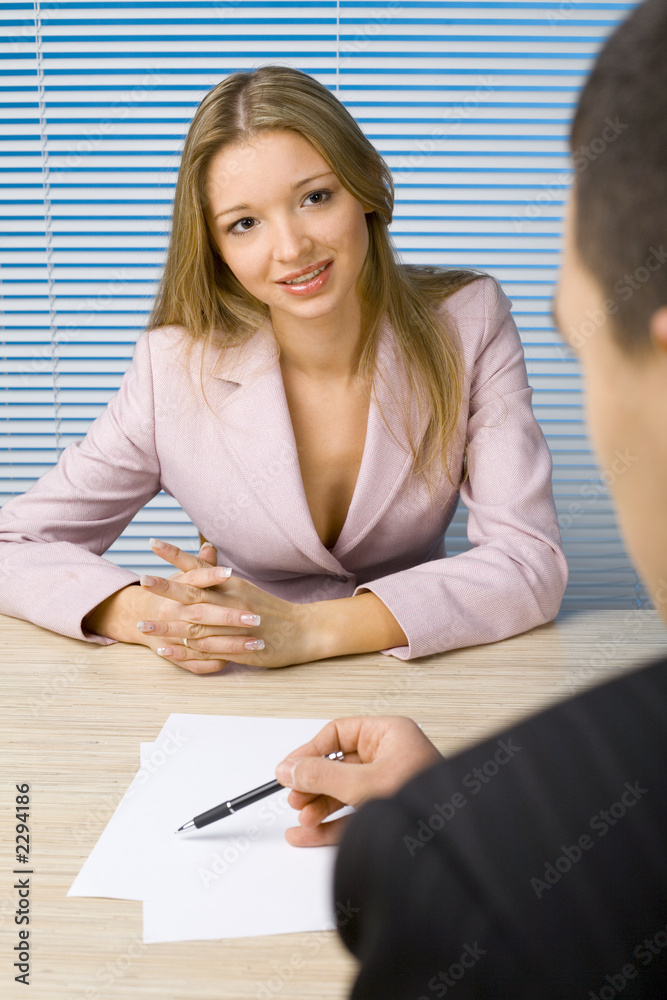 © Tomasz Trojanowski - business meeting