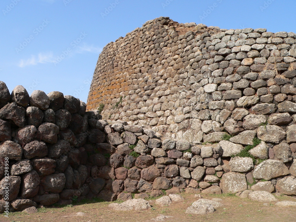 abbasanta: nuraghe losa