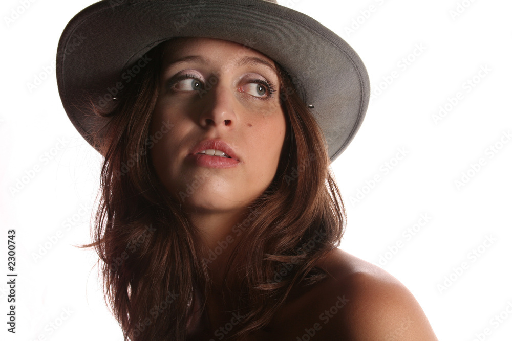 mujer con sombrero mujer con sombrero