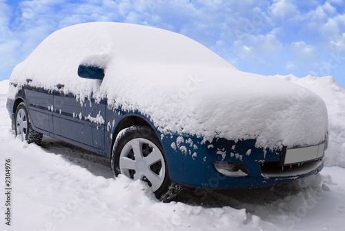 car under snow photo
