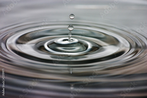 gota agua salpicando