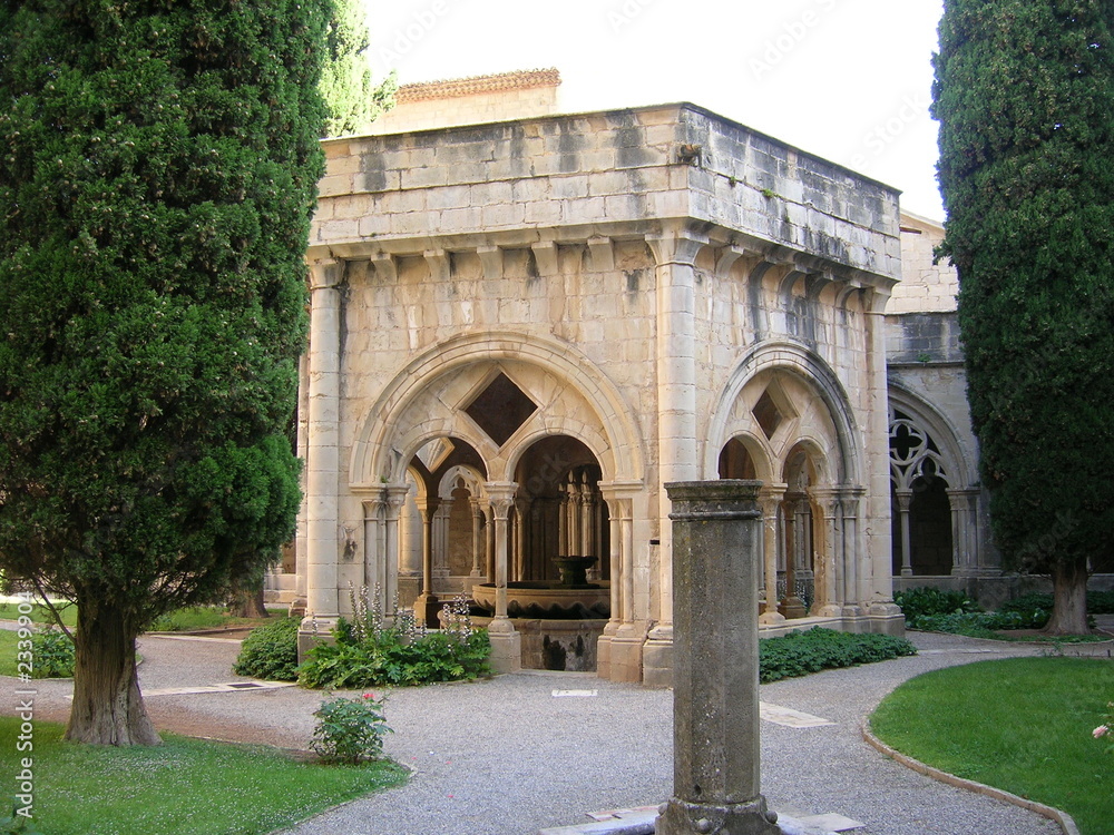 Fototapeta premium templete del claustro (2) de poblet