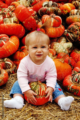 baby with squash