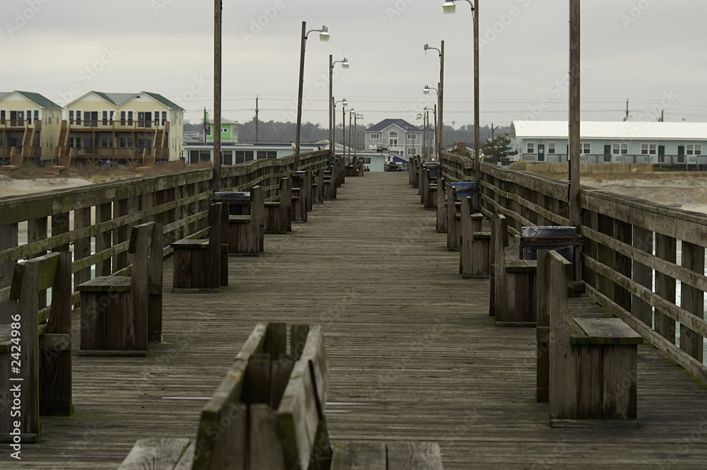 Naklejka premium a fishing pier on top sail island