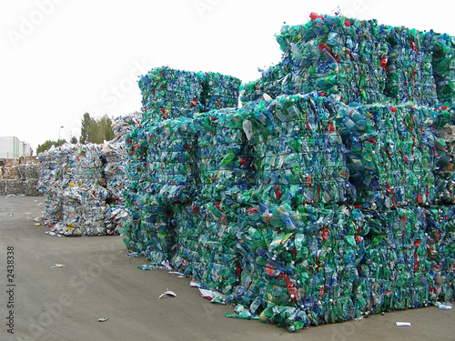 recyclage des emballages plastiques photo