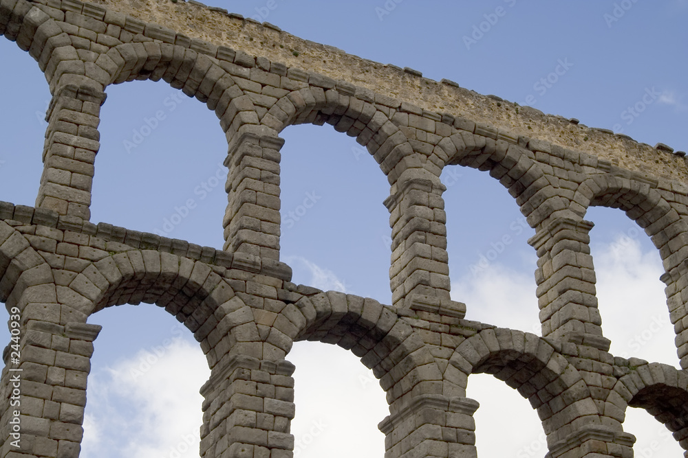 roman aquaduct