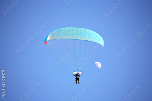 Fototapeta Naklejka Na Ścianę i Meble -  powered paragliding