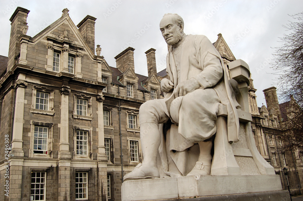 Fototapeta premium statue au trinity college