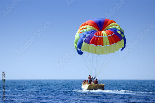 parasailing photo