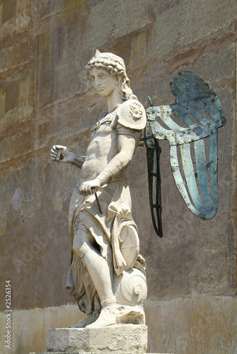 sculpture of icarus