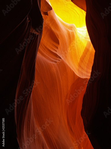 the upper antelope slot canyon