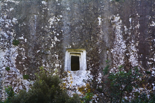 tomba preistorica