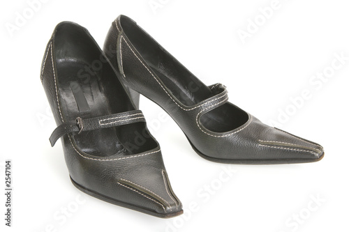 black feminine loafers
