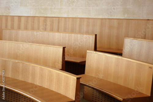 bancs modernes en bois